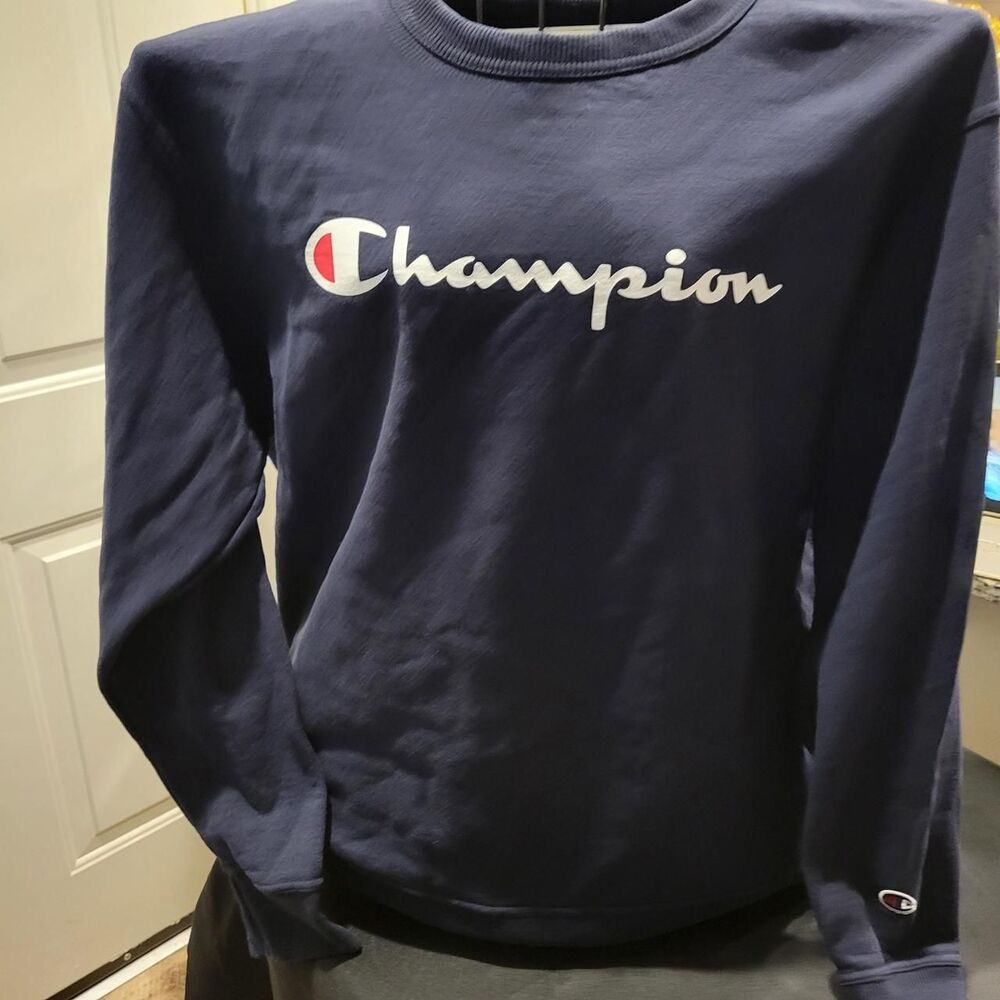 Champion Men's Navy and Blue Sweatshirt